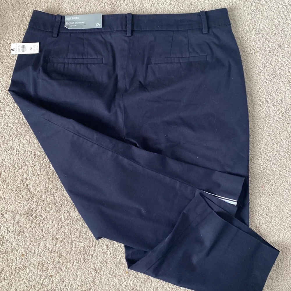 Talbots navy blue pedal pusher length